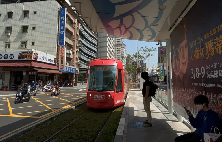 AI Surveillance Enhances Safety and Efficiency for Kaohsiung Light Rail
