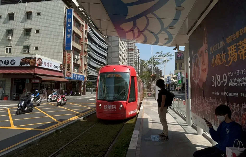 AI Surveillance Enhances Safety and Efficiency for Kaohsiung Light Rail