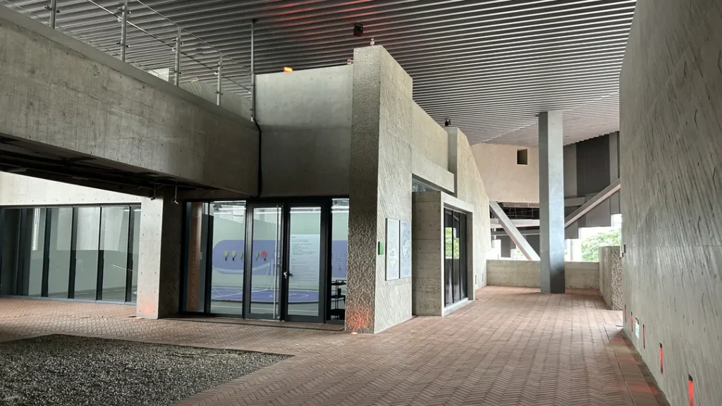 Securing Museum Spaces with Smart Cameras
