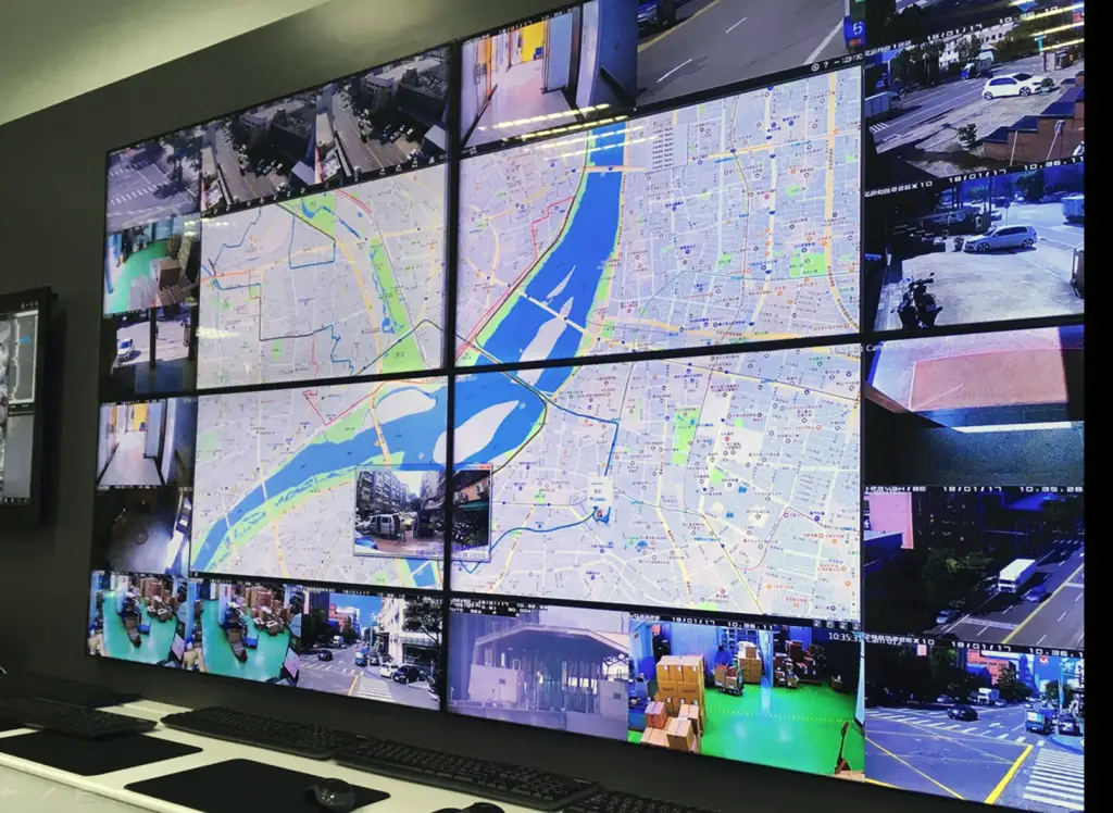Mobile GPS NVR on Map